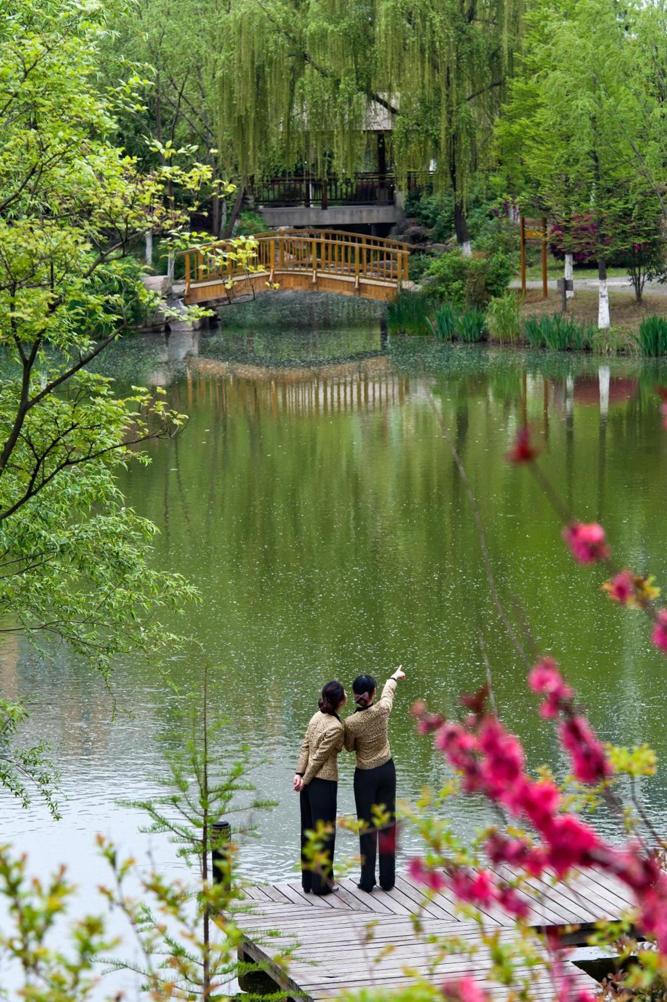 Jinling Riverside Hotel Ναντζίνγκ Εξωτερικό φωτογραφία